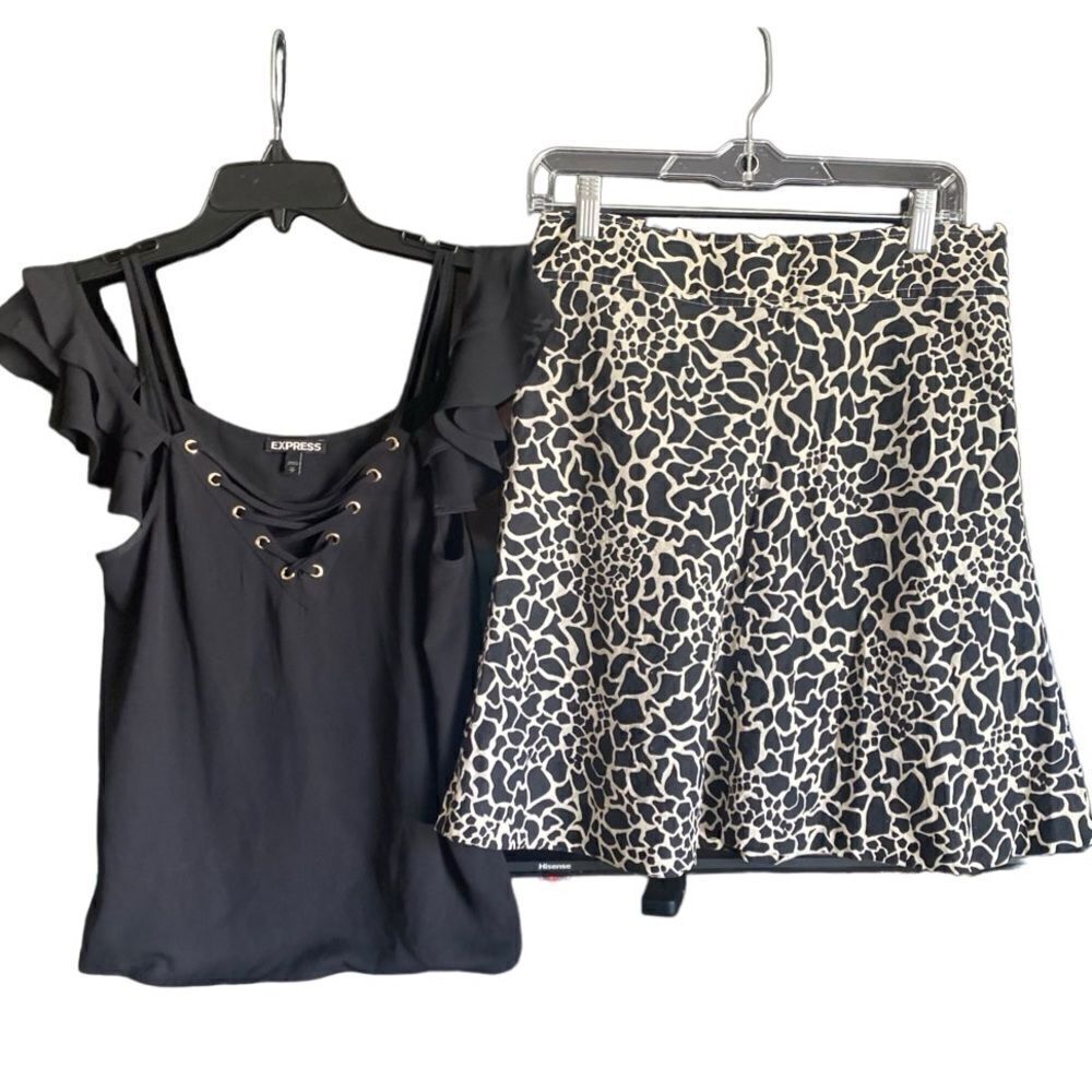 Woman’s Express Two Piece Skirt Outfit. Size XS.